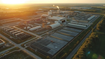 Industrial cleanup and treatment facility supporting large remediation projects